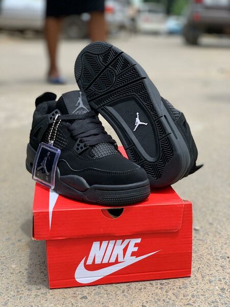 Jordan 4