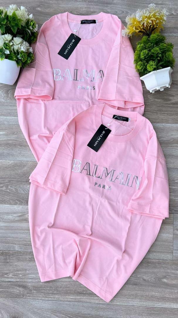 T-shirts élégants Balmain et Givenchy