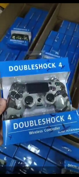 PS4 wireless controller