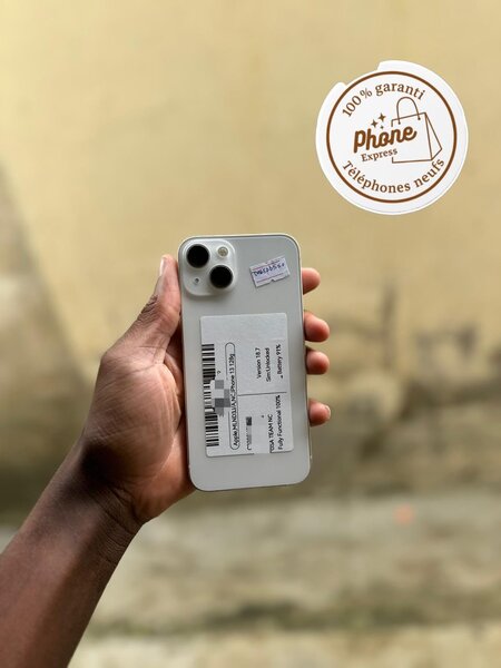 iPhone 13 simple