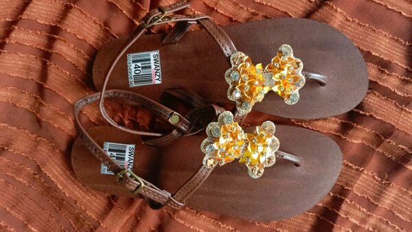 Sandales fermées pour femmes