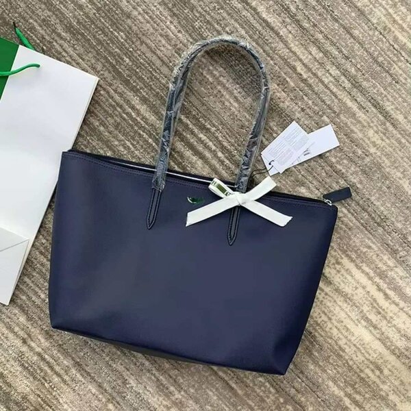 Sac cabas élégant femme