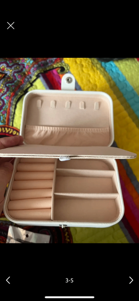 Органайзер для украшений