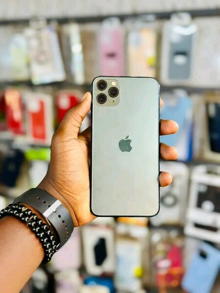 iPhone 11 Pro Max 64Go