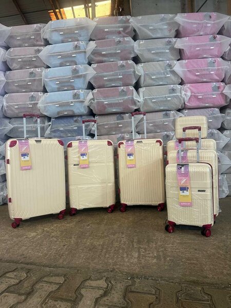 Travelling Bags - White (4 Sets)