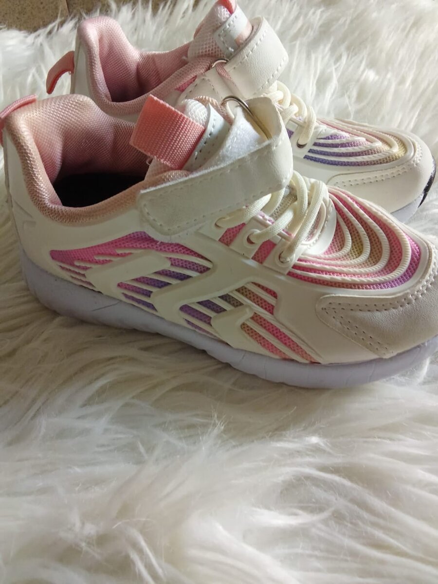 Baskets enfant colorées ( P27)