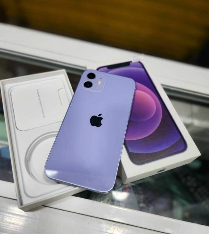 iPhone 12 - 128GB Violet