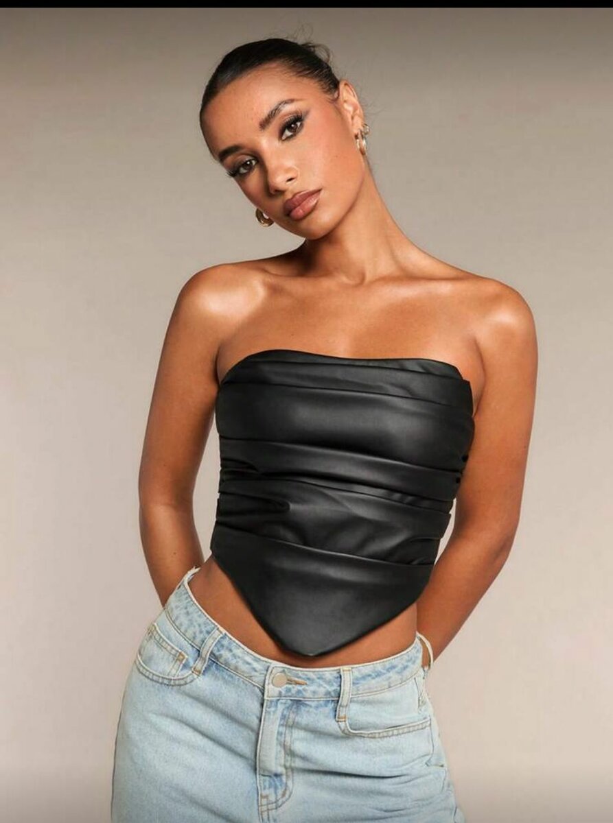 Corset élégant en similicuir