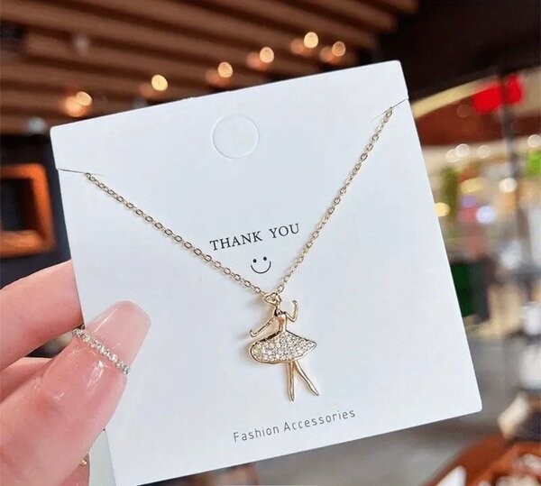 Collier Pendentif Danseuse