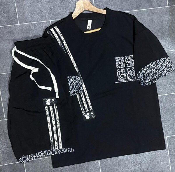 Ensemble sport décontracté