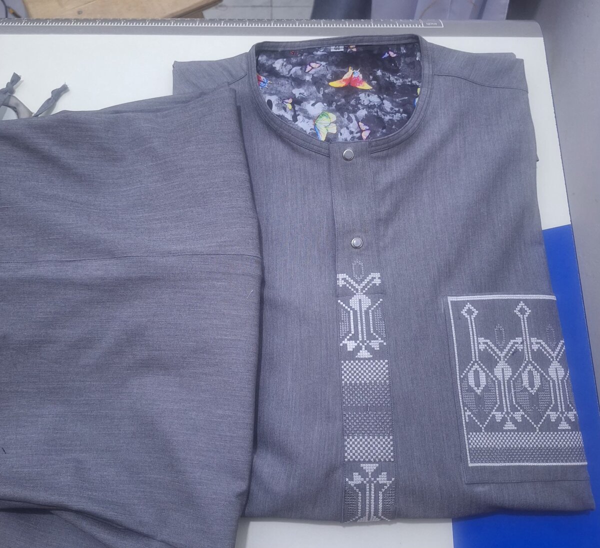 Chemise homme brodée