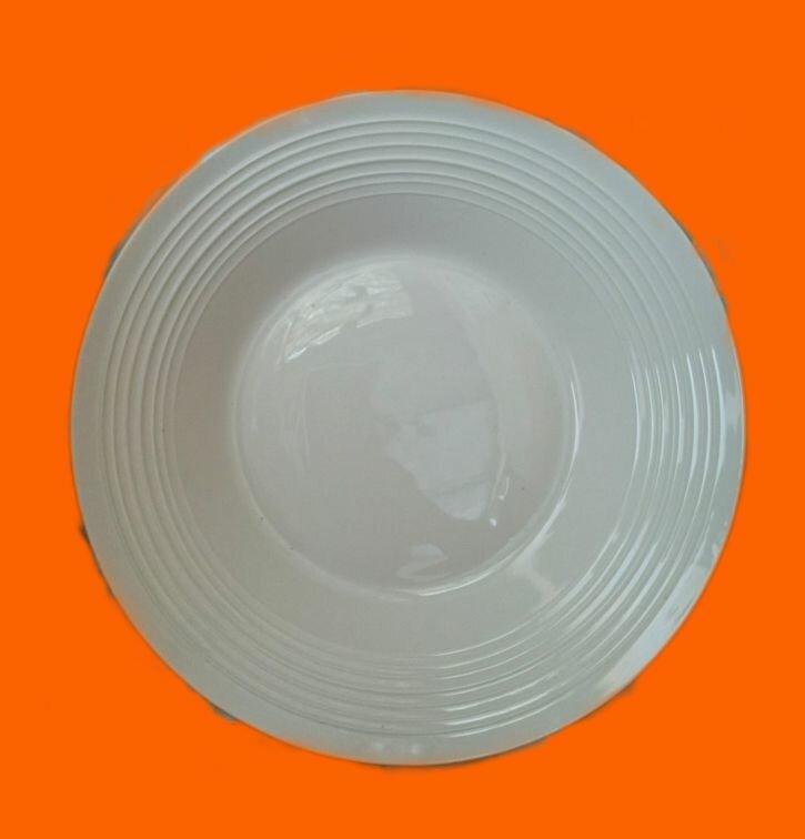 6 Assiettes cassable plats