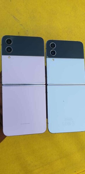 Samsung Galaxy z flip 4