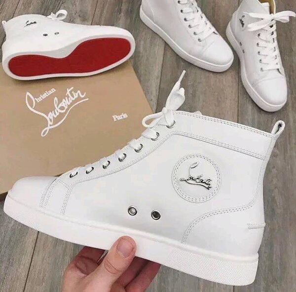 Sneakers blanches en cuir élégant