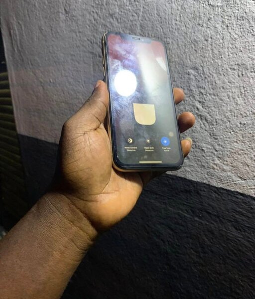 iPhone XR Jaune Débloqué