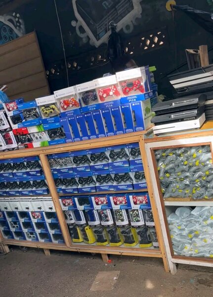 Manettes compatibles PlayStati