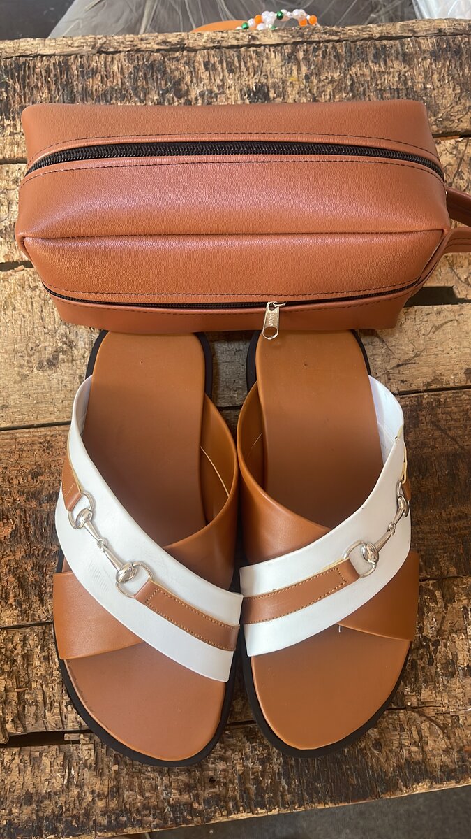 Sandales croisées élégantes