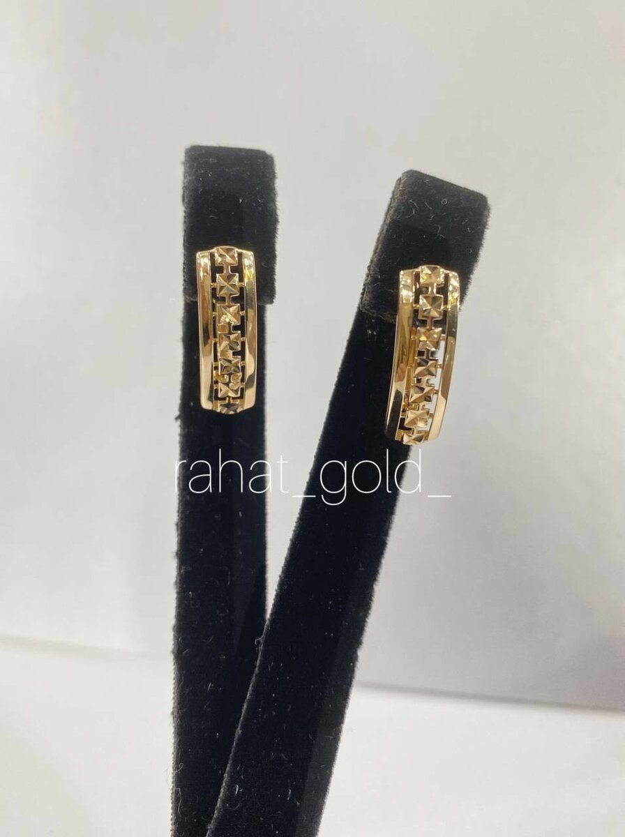 Бюджетные серьги российского производства