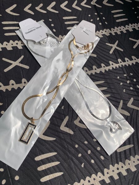 Colliers élégants en acier inoxydable