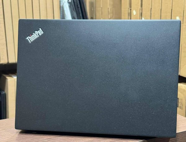 Lenovo ThinkPad X390 Laptop