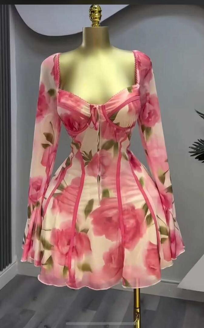 Robe chic à motifs floraux