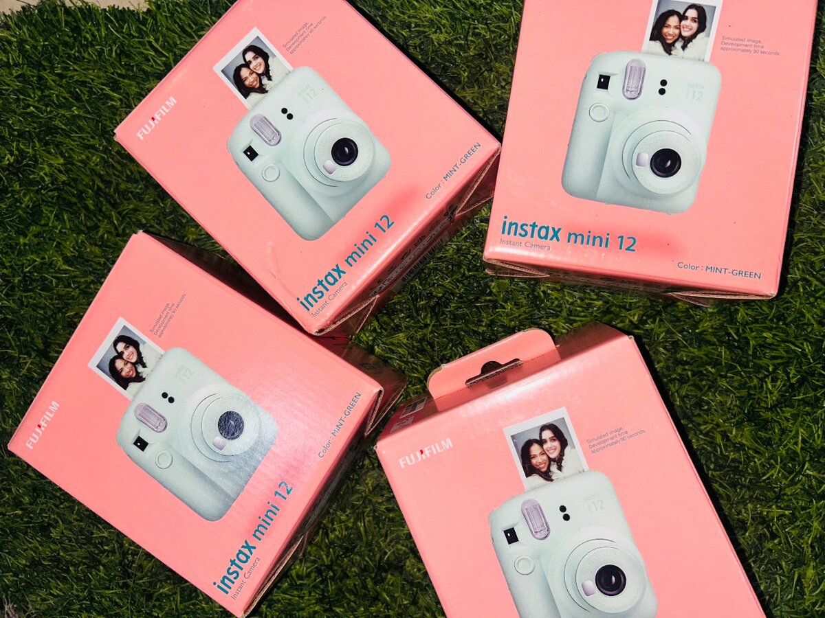 Instax Mini 12(comes with a pack of 10 sheets)