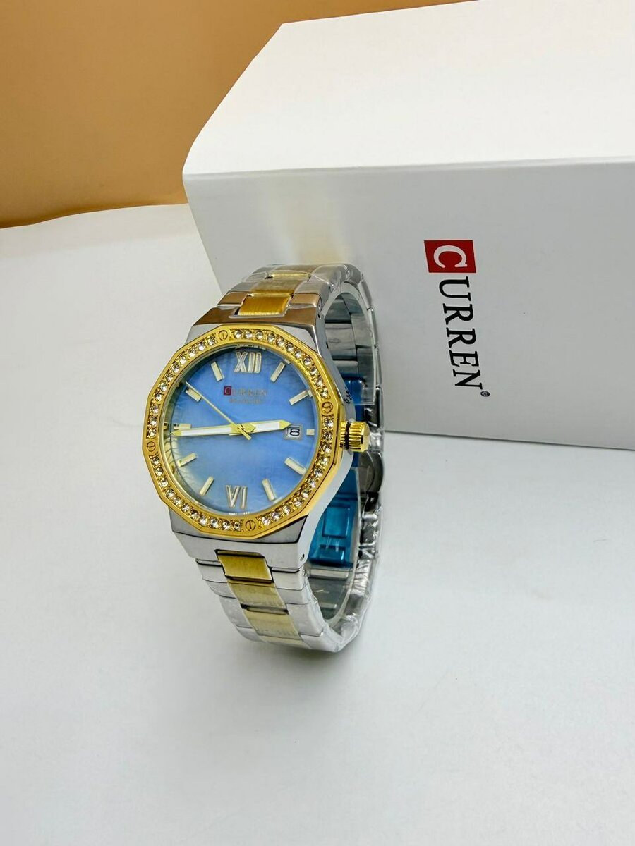 Montre en acier inoxydable élégante