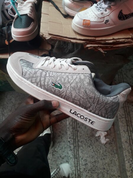 Sneakers en cuir tendance