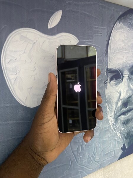 Pre owned iPhone 13 128GB