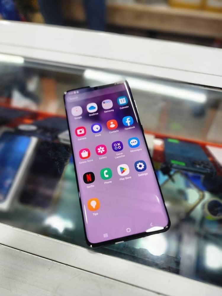 Iphone Samsung Galaxy s20 plus