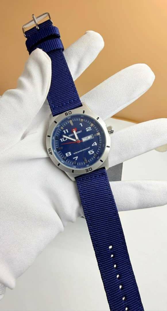 Montre militaire homme