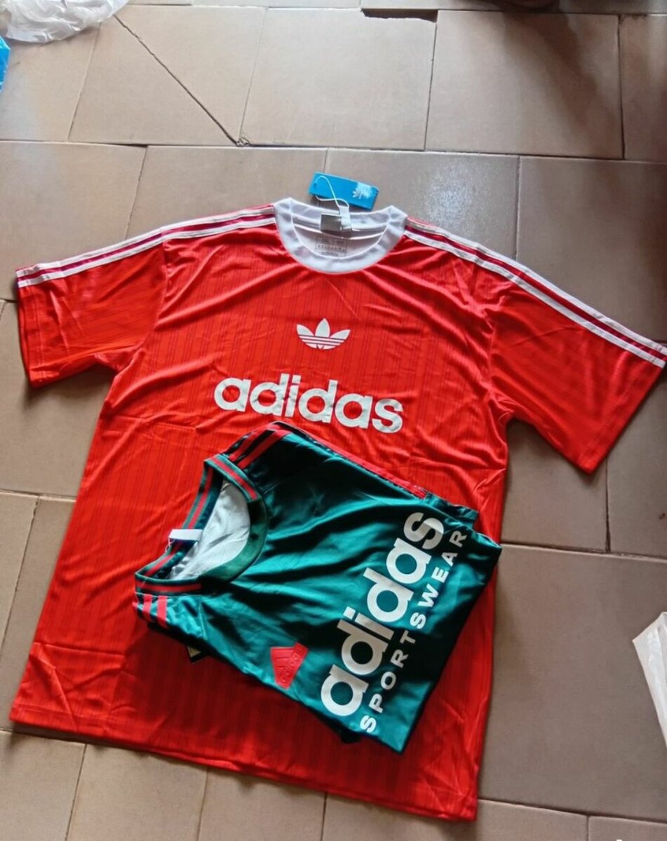 T-shirts ADIDAS