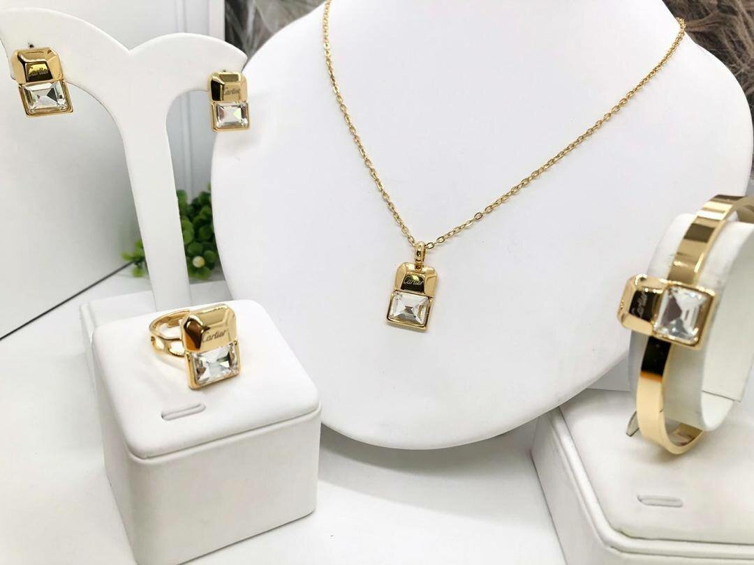 Bijou femme très Bonne qualité