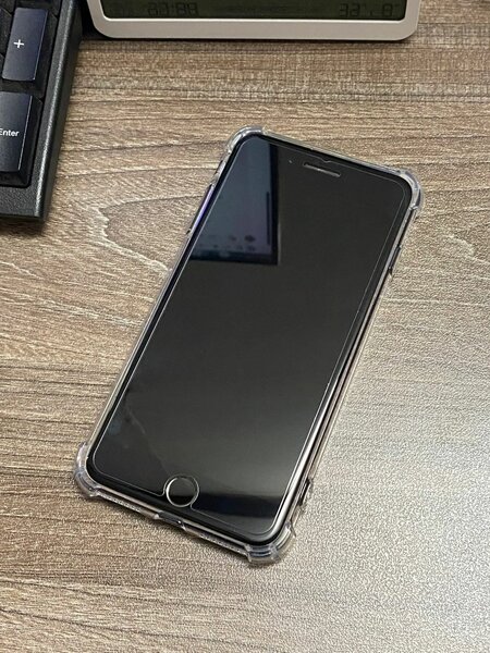 iPhone avec Coque Transparent