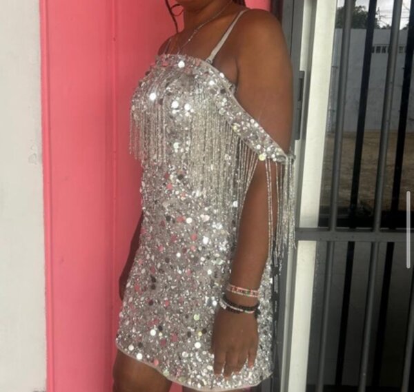 Robe étincelante à sequins