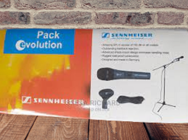 Microphone Sennheiser et câble