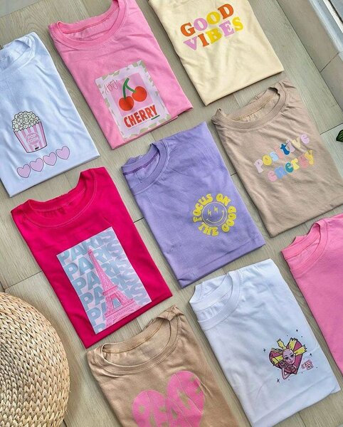 T-shirts imprimés colorés