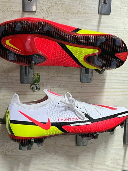 Paires de marques