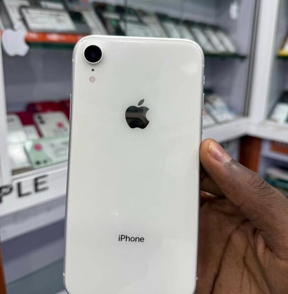 iPhone XR 64GB Blanc Débloqué