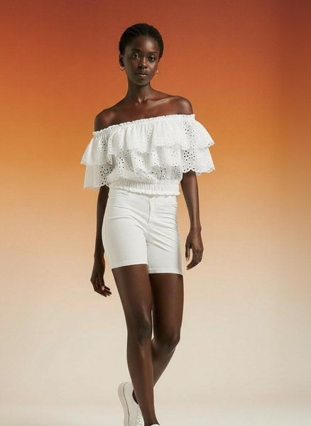 Robe en dentelle blanche élégante