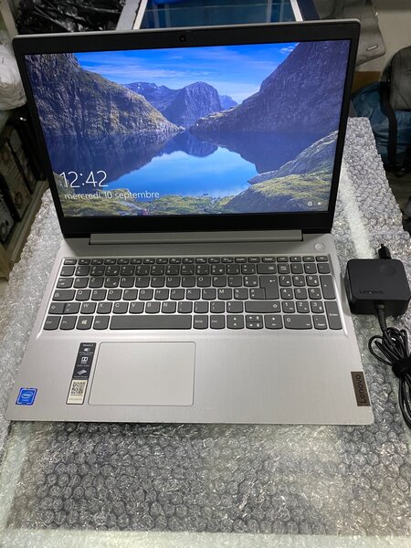 Ordinateur portable Lenovo