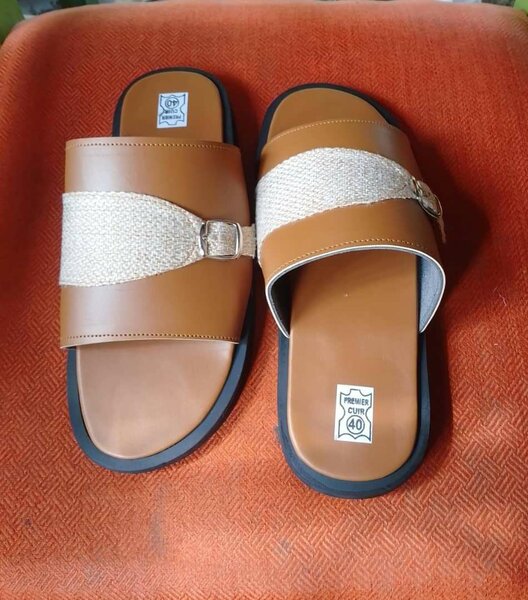 Sandales en cuir modernes