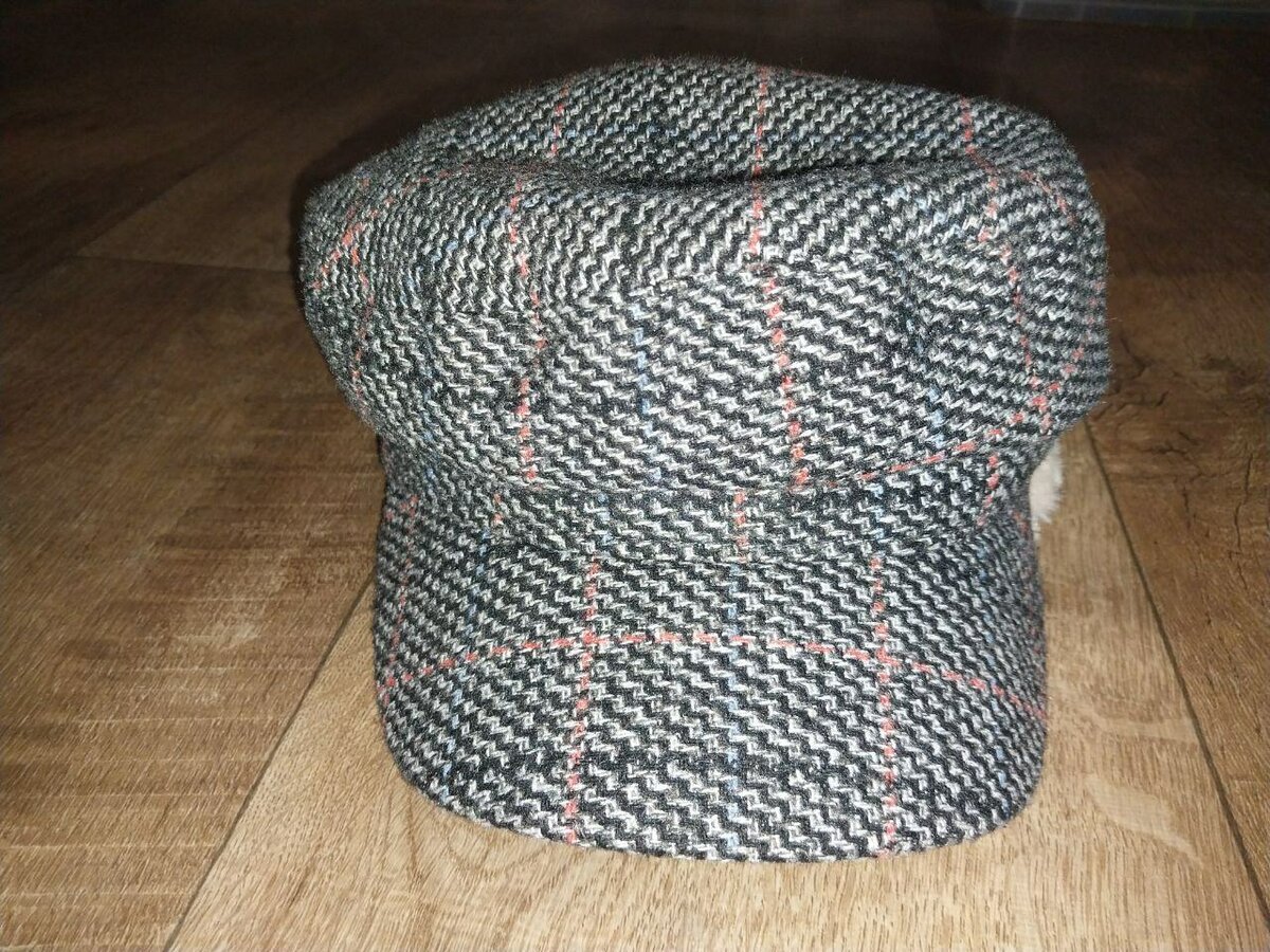 Casquette en tweed élégant