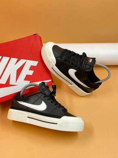 Nike Court