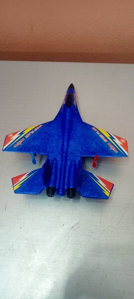 Avion télécommandé