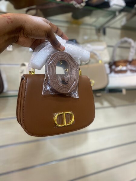 Sac bandoulière élégant femme