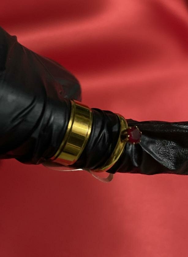 Bague en or avec pierres précieuses