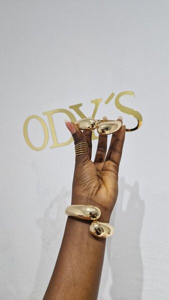 Bracelets élégants en perles dorées