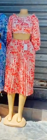 Women's 2-piece suit, top and skirt