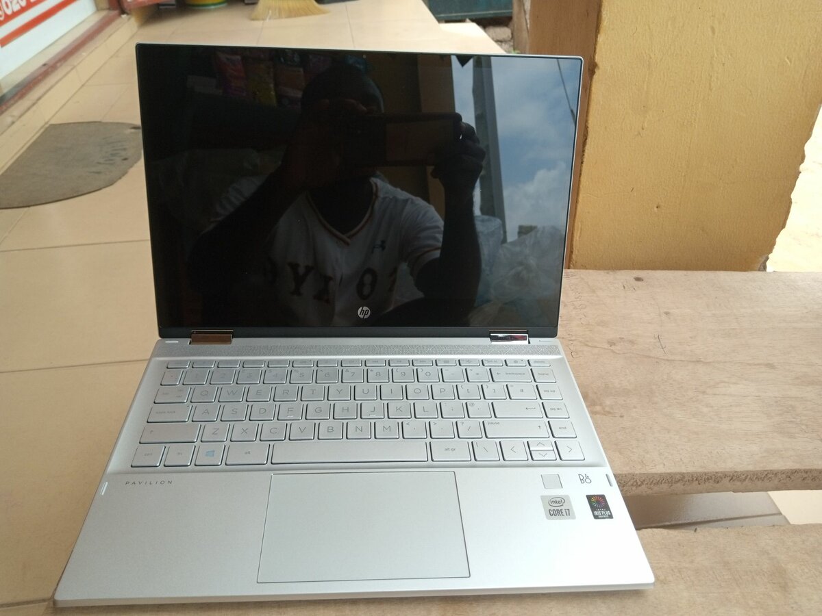 HP pavilion X360